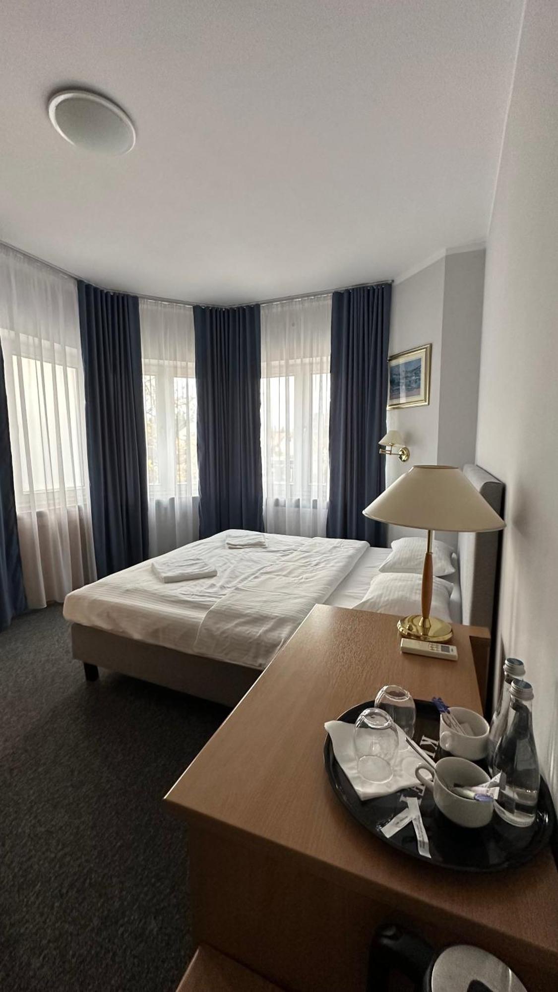 Lezzet B&B Pokoj Goscinny & Turkishrestaurant Варшава Екстериор снимка