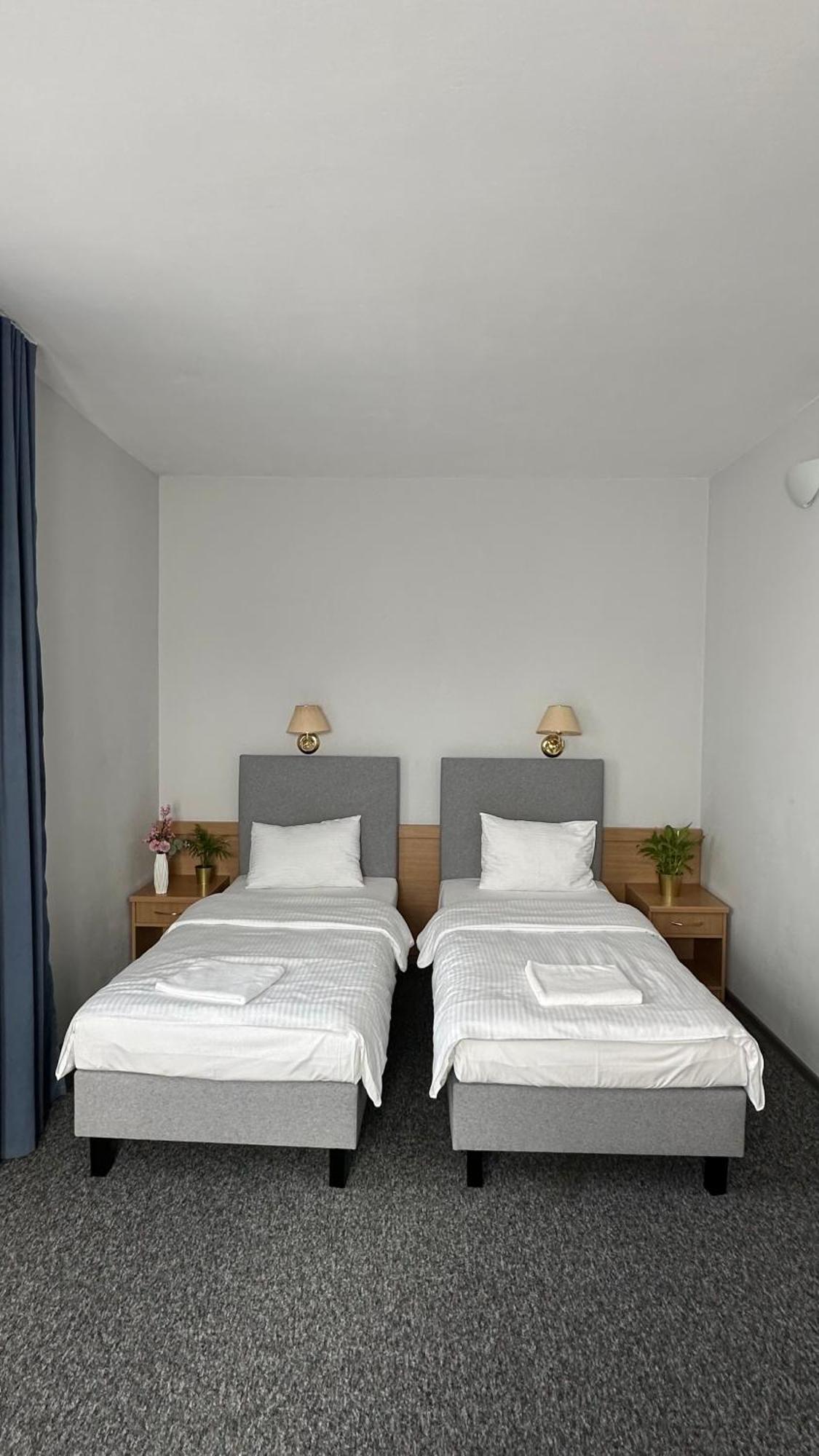 Lezzet B&B Pokoj Goscinny & Turkishrestaurant Варшава Екстериор снимка